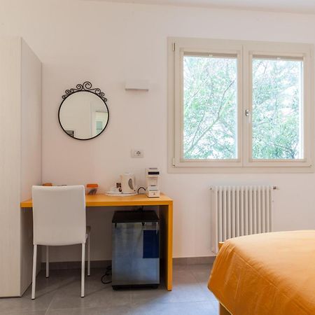 Rose Canine B&B Cesenatico Eksteriør bilde