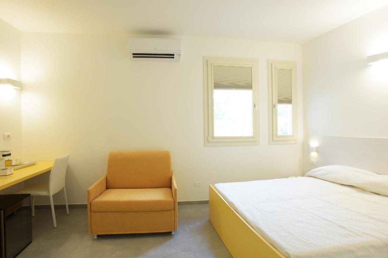 Rose Canine B&B Cesenatico Eksteriør bilde